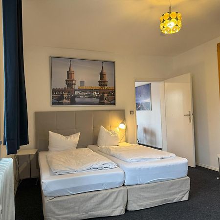 M M Central Vintage Family, Handwerker Und Monteure Apartments Берлин Екстериор снимка