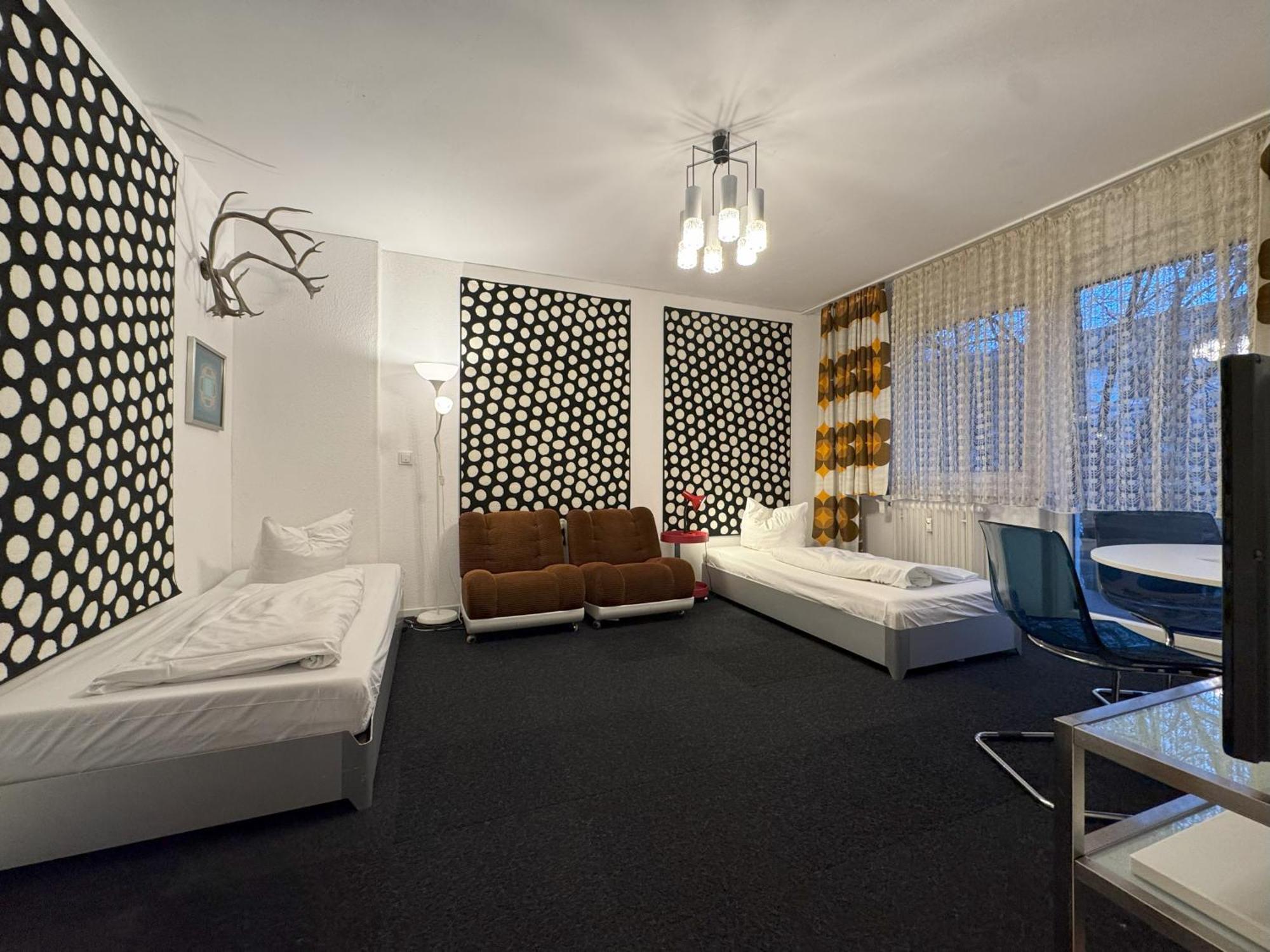 M M Central Vintage Family, Handwerker Und Monteure Apartments Берлин Екстериор снимка